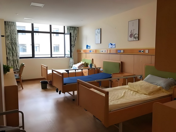 何超莲窦骁，王子与公主的童话梦碎了